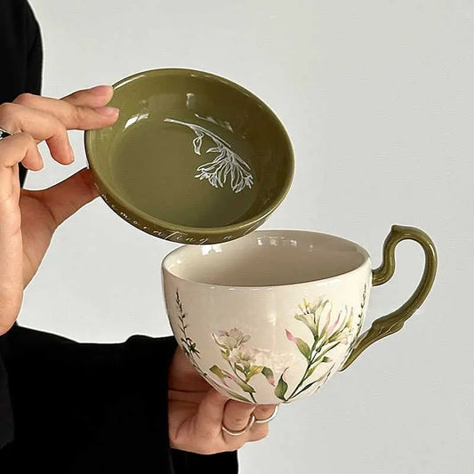 BREAKFAST CUP