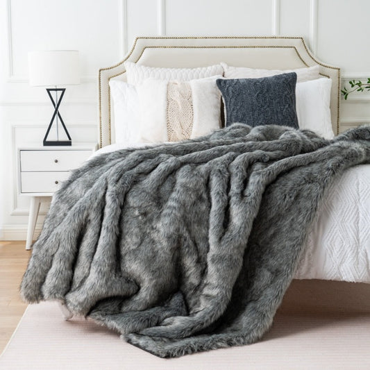 GRAY THROW BLANKET