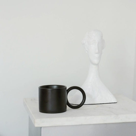 ROUND HANDGRIP CUP - BLACK