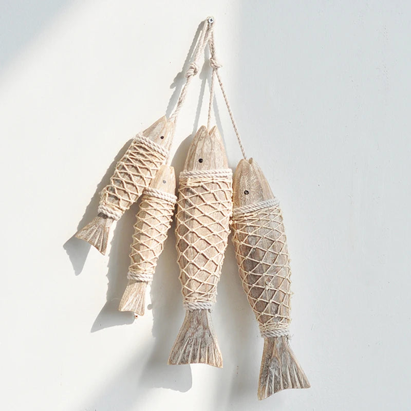 HANGIN FISH WOOD
