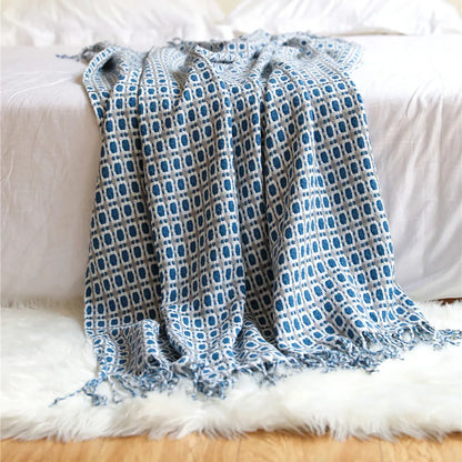 KNITTED PATTERN BLANKET