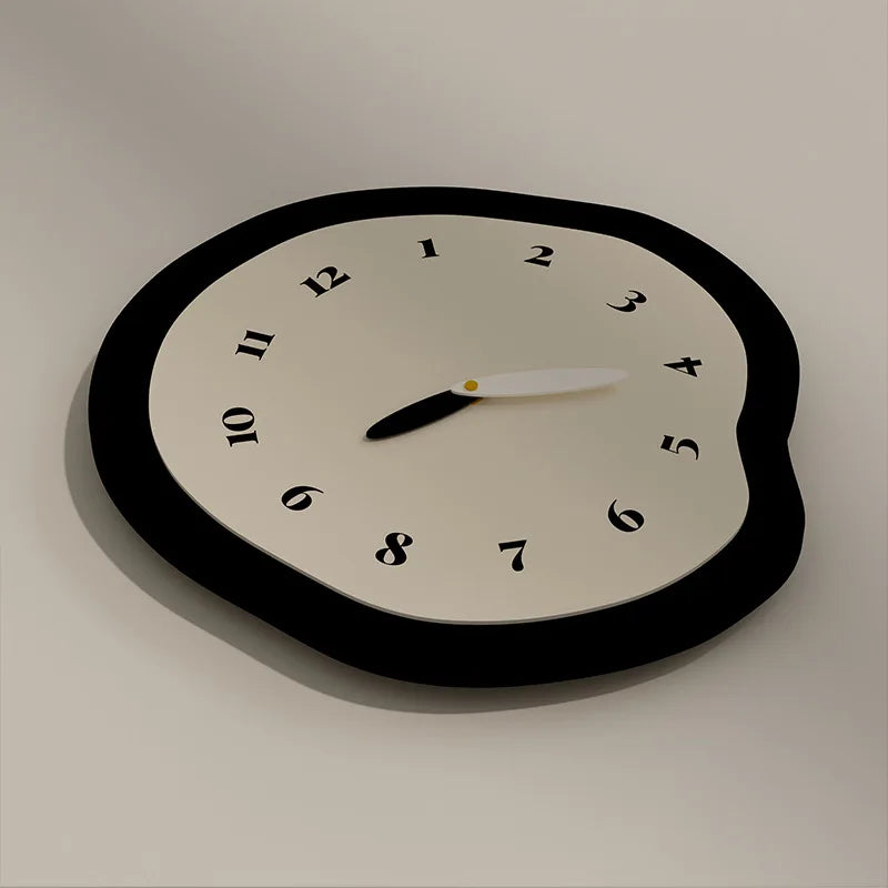 WALL CLOCK MOMO