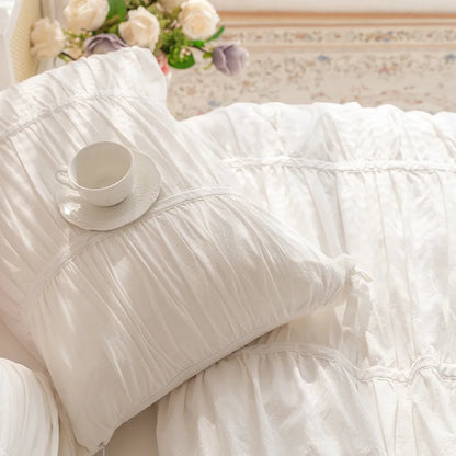 FLITTERED PILLOWS