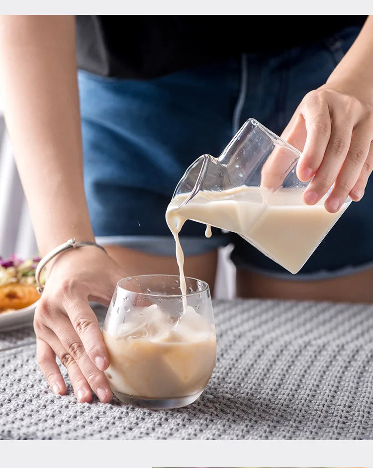 MILK GLAS