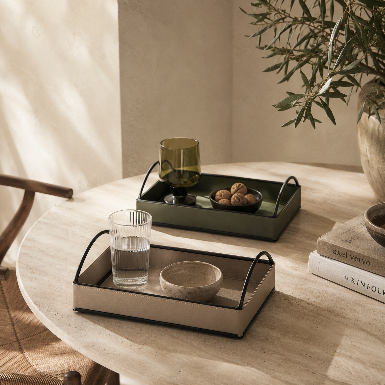 SERVING TRAY ROY