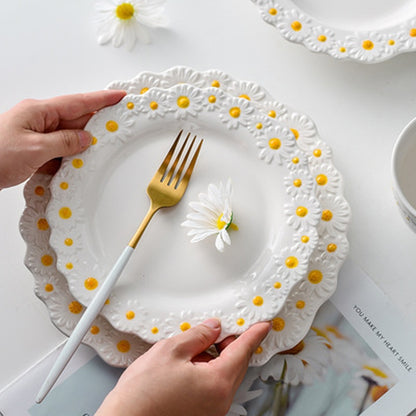 DAISY DINNERWARE