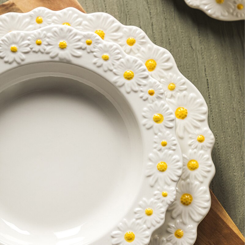 DAISY DINNERWARE